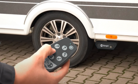 Мувер Вergеr для одноосных караванов массой 2250 кг